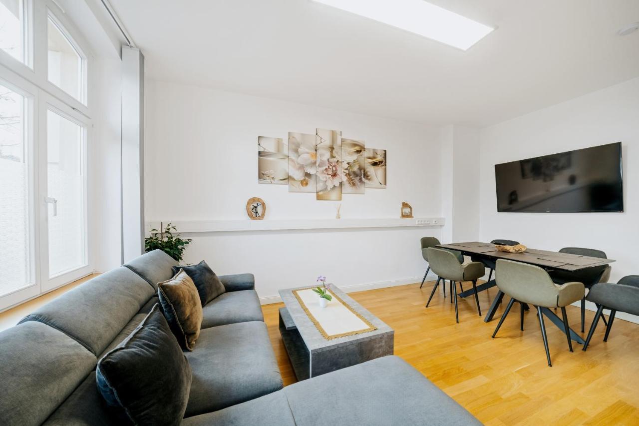 Blissplace 3 Zi Premium Apartment Nahe Getec Arena Mit Kingsize Betten Und Balkon ماغديبورغ المظهر الخارجي الصورة
